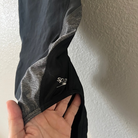 Speedo Black and Gray Women's One Piece Swimsuit - Picture 2 of 4